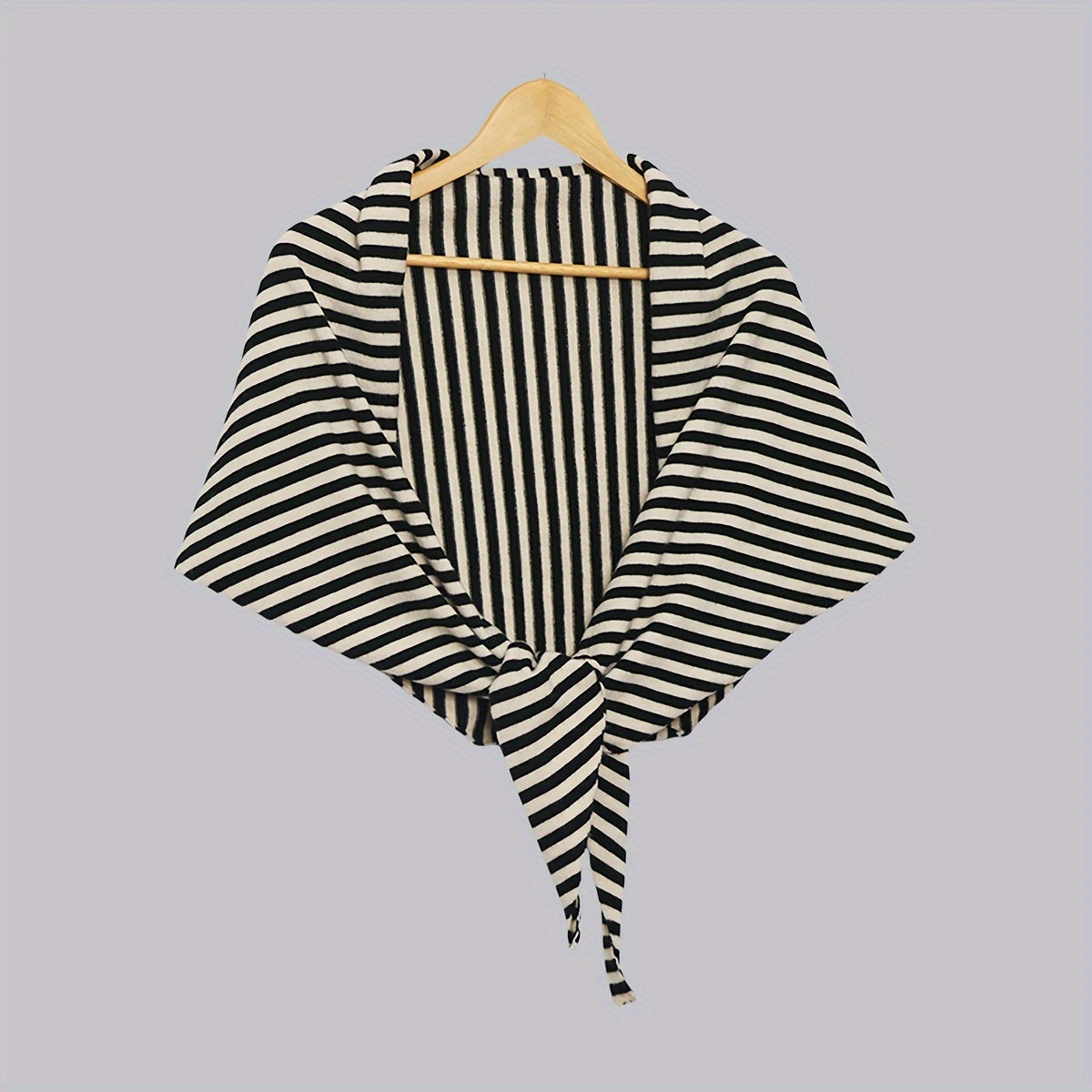 Großes gestreiftes Dreickstuch aus Wolle