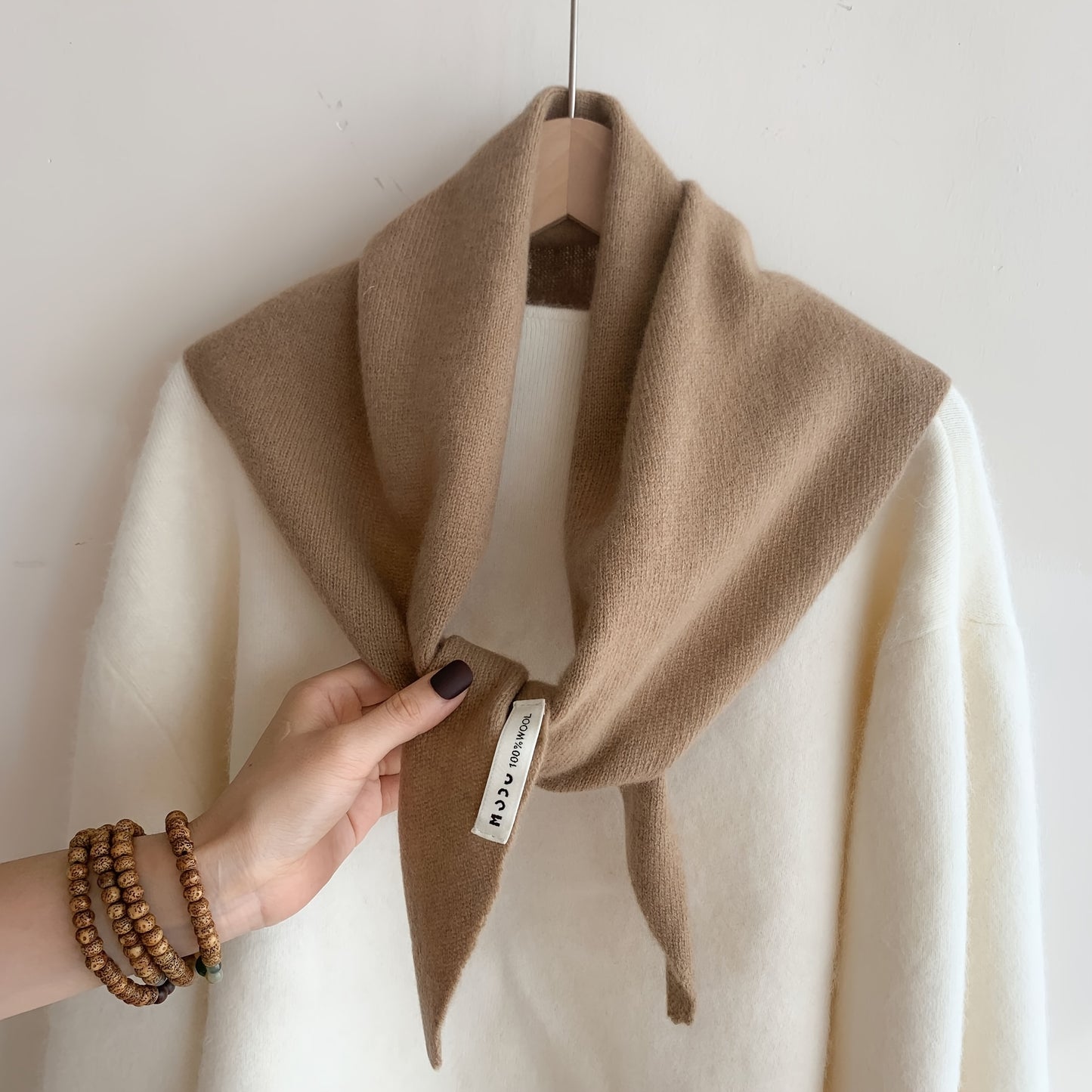 Dreieckstuch aus 100% Wolle